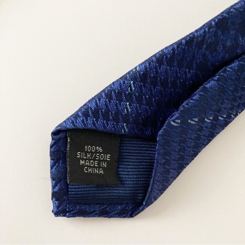 Michael Kors Silk Tie - Picture 4 of 5